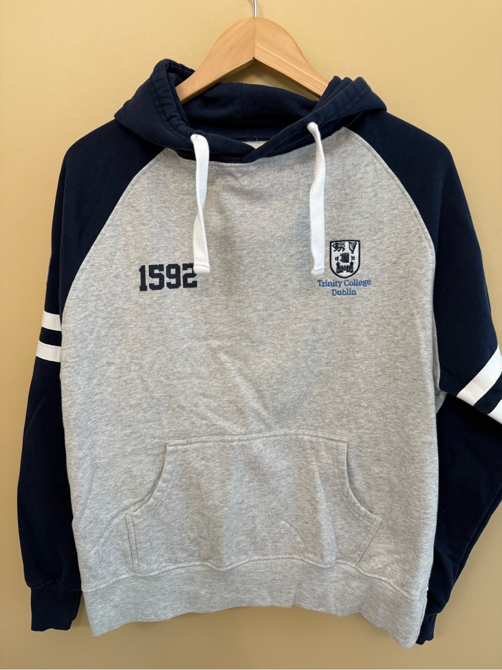 Trinity college Dublin large Hoodie Sweatshirt - Gray/Navy